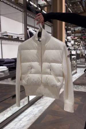 2-Way Zipped Regular Fit Contrast Blouson